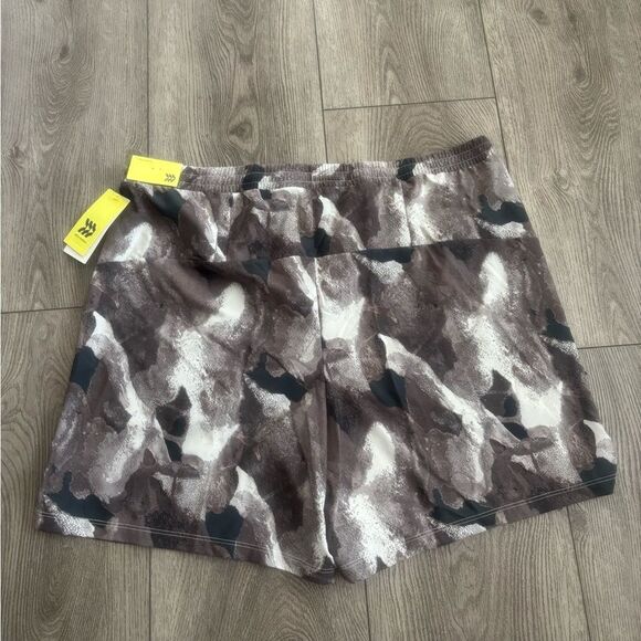 All in motion Camouflage Women's Shorts - Picture 2 of 4